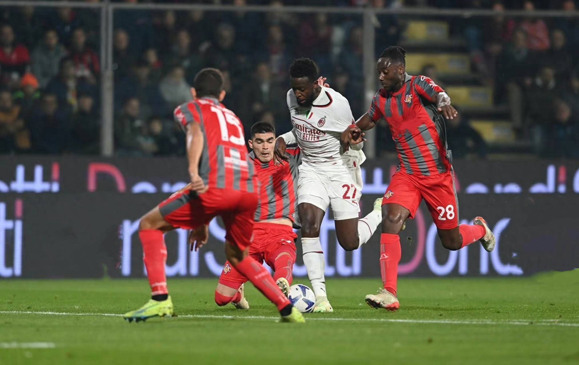 次站上舆论 次站上舆论