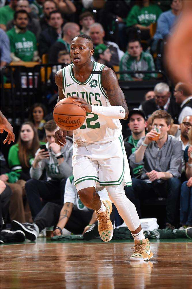 外线犹豫再 外线犹豫再